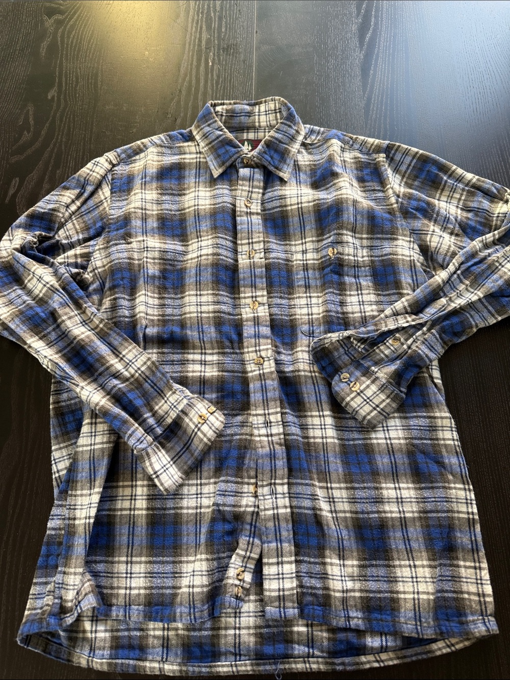 High Sierra Men's Blue and Gray Plaid Button-Up Flannel Shirt M